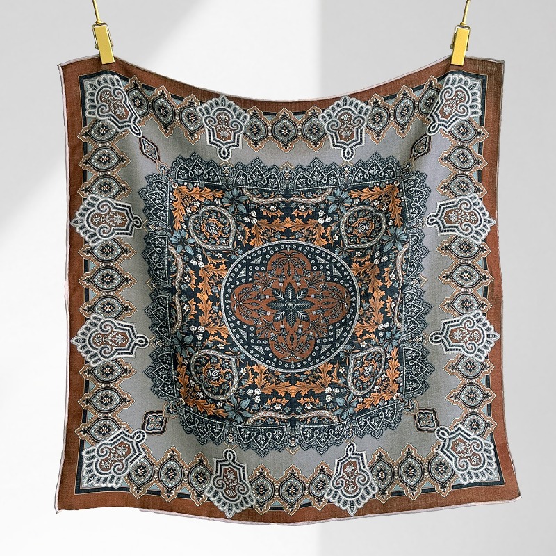 Foulard carré Central Compass  - Shawl Wrap Winter avis et prix